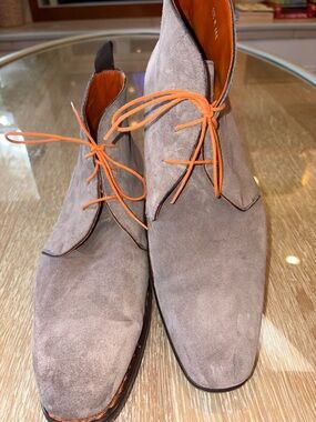 Mezlan Gray Suede Chukka Boots with Orange Laces